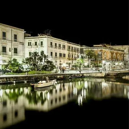 Ortigiadreamrooms 12 *